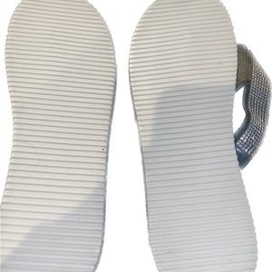 Cute glitter and bling flip flops size 9